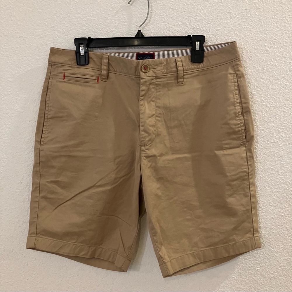 UNTUCKit Men's Khaki Flat Front Shorts